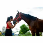 Dharsha Gupta Instagram - Show ur luv to everyone, v r not going to take anything after our death🥰🥰 . . . Pc - @raj_isaac_photography Costume & hairstyle- @kovai.trendz Special thanks: @psa_arunprasath @raja_selvaraj_vrs @dreams.equine