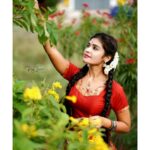 Dharsha Gupta Instagram – Athu ennavo theyriyalainga, ippadi ayangara ponna photoshoot pannanum nu rumba aasai pattu, panninathu
Pudichuruka? Suit ayiruka enaku??
.
.
PC- @raj_isaac_photography 
Costume & hairstyle- @kovai.trendz