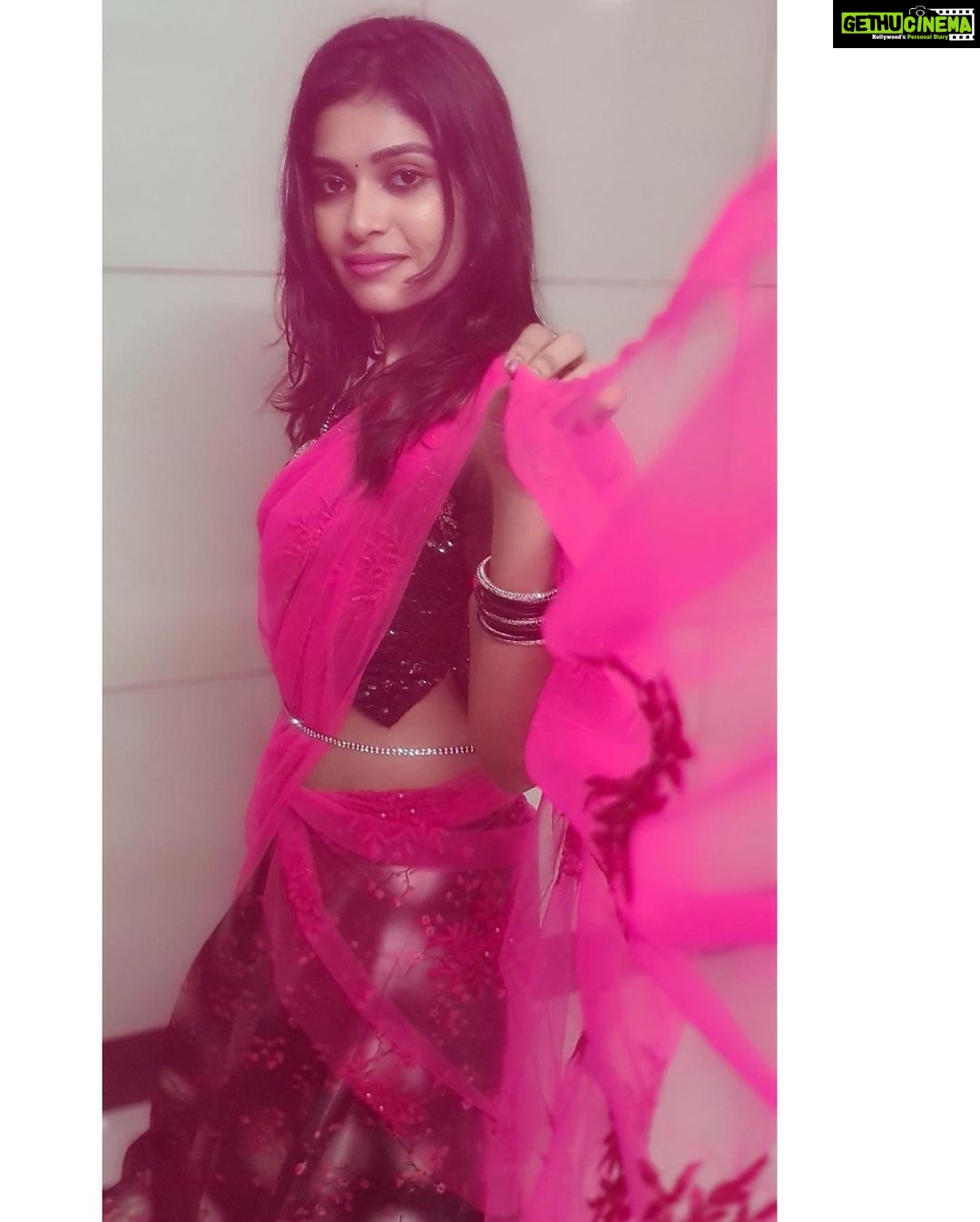Dharsha Gupta Instagram - 💖🖤This was my birthday spl dress💖🖤 💖🖤Gudmrng chella kutyzzz💖🖤