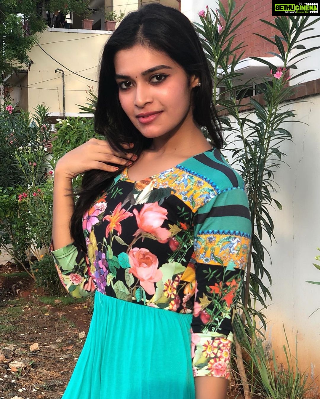 Dharsha Gupta Instagram - πB kind 2 evry1π πGudeveπ
