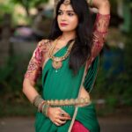 Dharsha Gupta Instagram - 💚💖Traditional love💖💚 . . PC : @raj_isaac_photography 📸 MUA and Costume : @kovai.trendz Jewellery : @rani_bridals_coimbatore Organised by : @arvindkannan_