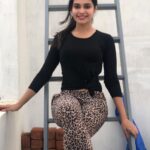 Dharsha Gupta Instagram – 🖤Few mor pics of same costume🖤