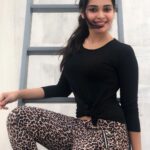 Dharsha Gupta Instagram – 🖤Few mor pics of same costume🖤