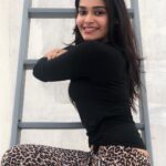 Dharsha Gupta Instagram – 🖤Positivity brings positive life🖤
🖤Liv Let Liv/LLL🖤
🖤Gudmrng🖤