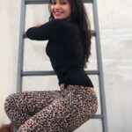 Dharsha Gupta Instagram - 🖤Positivity brings positive life🖤 🖤Liv Let Liv/LLL🖤 🖤Gudmrng🖤