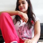 Dharsha Gupta Instagram - ❤️Red is alwyz my fav❤️ ❤️B hapie watever prob arise in ur lif❤️ ❤️Forget & Forgive❤️