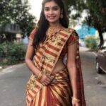 Dharsha Gupta Instagram - ❤️Juz a smile & simplicity wil lead u in success❤️ Good evening 🥰🥰 . . . . . . . #picoftheday #pic #pictureoftheday #picture #photography #photo #photooftheday #photoshoot #saree #sareelove #sareelovers #loveyourself #love #live #livelife