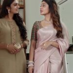 Dharsha Gupta Instagram – 🥰My new ad for Jehovah builder’s promo telecasting in Vijay tv, Sun tv, Thanthi tv & Sathyam tv from today🥰
Director- @dir_david_p_williams 
Cinematographer- @camiljalex 
Makeup- @veerasekar05 & team
Ad for – sam.mohan.12 @jehovah.builders
@vijaytelevision @suntv @thanthitv @sathyamtv