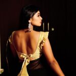 Dharsha Gupta Instagram - B in ur own style 🖤🖤🖤 Blouse - @feathersurabi.ds M&H - @saran_makeover_artistry Photography- @santhosh_subramani04 . . . . . . . . . . . #dharsha_ma #dharsha #dharshagupta #shoot #shooting #photography #photooftheday #photo #photoshoot #photographylovers #picoftheday #pic #pictureoftheday #picture #happy #happyme #live #life #love #loveyourself #fun #positivevibes #positive