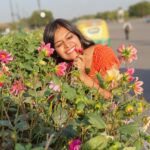 Dharsha Gupta Instagram – Dis pic was took a week bak 🥰🥰
I’m safe @ home oly ❤️❤️❤️ Jus nw i gotup
GOODMORNING 🌞🌞🌞
.
.
.
.
.
.
.
#nature #naturephotography #naturelovers #naturelover #flowers #flowerphotography #happy #happyme #fun #live #liveyourbestlife #life #lifeisgood #lifeisbeautiful #love #loveyourself