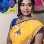 Dharsha Gupta Instagram - Gudnyt chelmzzzz 💛💛💛💛 . . . . . . . . . . #shoot #serial #suntv #suntvserials #minnale #happy #happyme #live #life #love #loveyourself #fun #positivevibes #positive #yellow #saree #sareelove