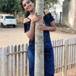 Dharsha Gupta Instagram - Gudnyt chelmzzzz 💙💙 Jewellery- @theshoppingtree_insta . . . . . . . #modern #modernlove #dress #love #loveyourself #live #life #happy #happyme #positivevibes #positive