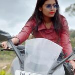 Dharsha Gupta Instagram – ❤️If you don’t like something, change it. If you can’t change it, change your attitude❤️
.
.
.
.
.
.
.
.
.
.
.
#yercaud #hill #hillstation #bike #bikelife #life #love #loveyourself #live #positivevibes #positive #fun Yercaud Hill Station