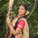 Dharsha Gupta Instagram - Pongaloooo Pongal❤️ P.C. - @bhavaga_photography Costume/Jewellery - @feathersurabi.ds Makeup - myself🥰 . . . . . . . . . . #picoftheday #pic #pictureoftheday #picture #photography #photo #photooftheday #photoshoot #pongal #happypongal #traditional #love #loveyourself #live #life