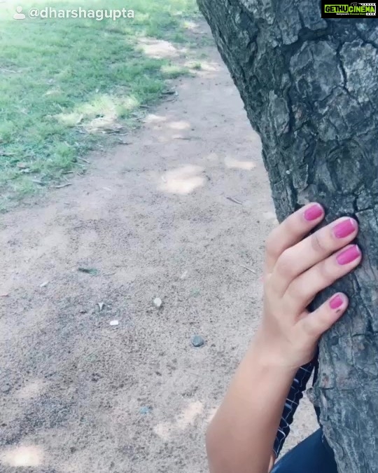 Dharsha Gupta Instagram - 💙 . . . . . . . . . . #vijay #vijayfans #thalapathy #minnaleserial #minnale #modern #modernlove #happy #happyme #positivevibes #positive #love #loveyourself #live #life #suntv #suntvserial