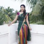 Dharsha Gupta Instagram - "Fashions fade, style is eternal." GOODEVENING loveliessssss 💖💖💖💖 P.C.- @kavinjazz . . . . . . . . . . #traditional #halfsaree #pattusaree #pattupavada #green #red #actor #model #positive #positivevibes #love #loveyourself #live #life Chennai, India