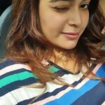 Dharsha Gupta Instagram – 💙🤍Chumma oru lookuuu🤍💙