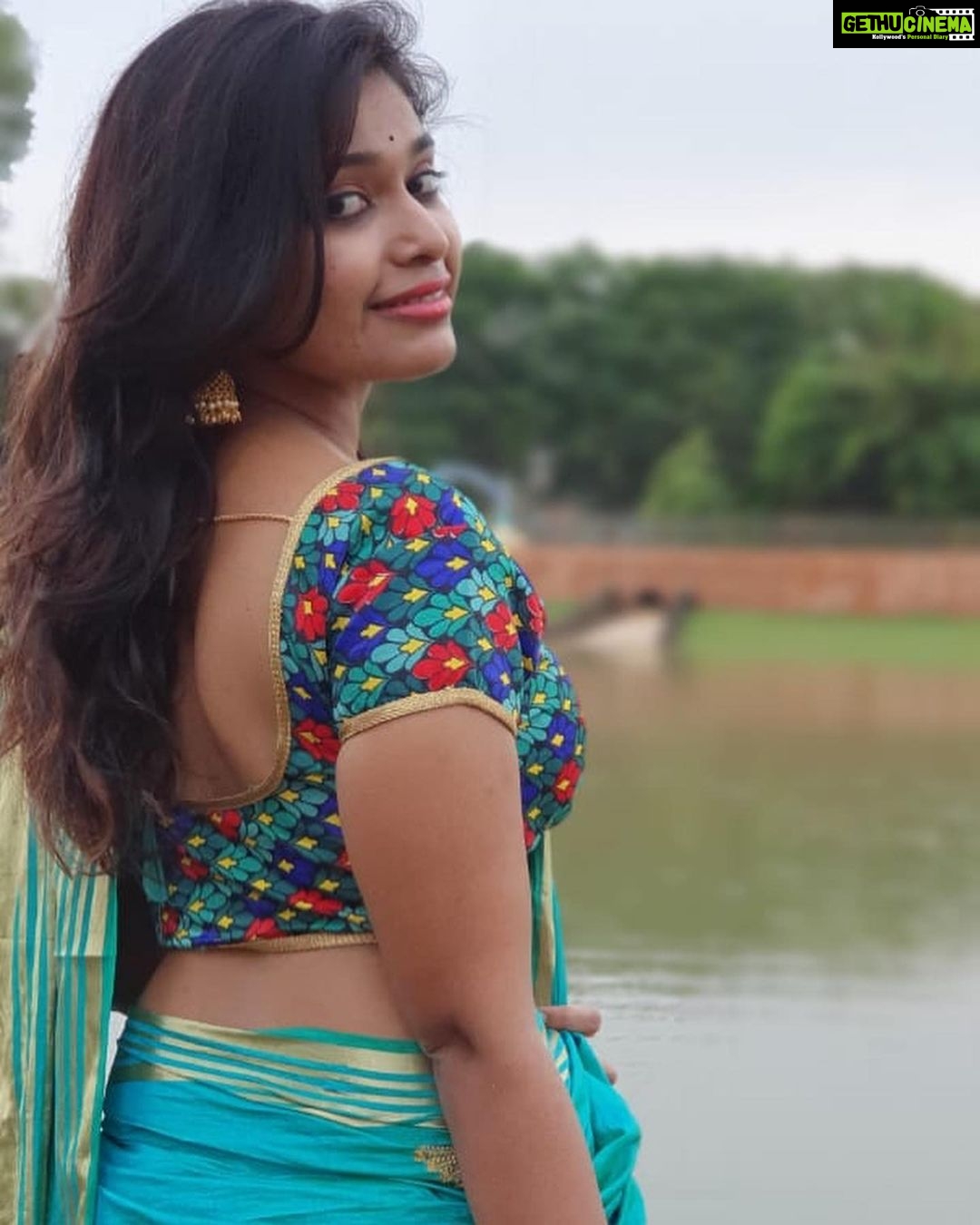 Dharsha Gupta Instagram - Gudnyt loveliessssss🥰🥰🥰🥰🥰