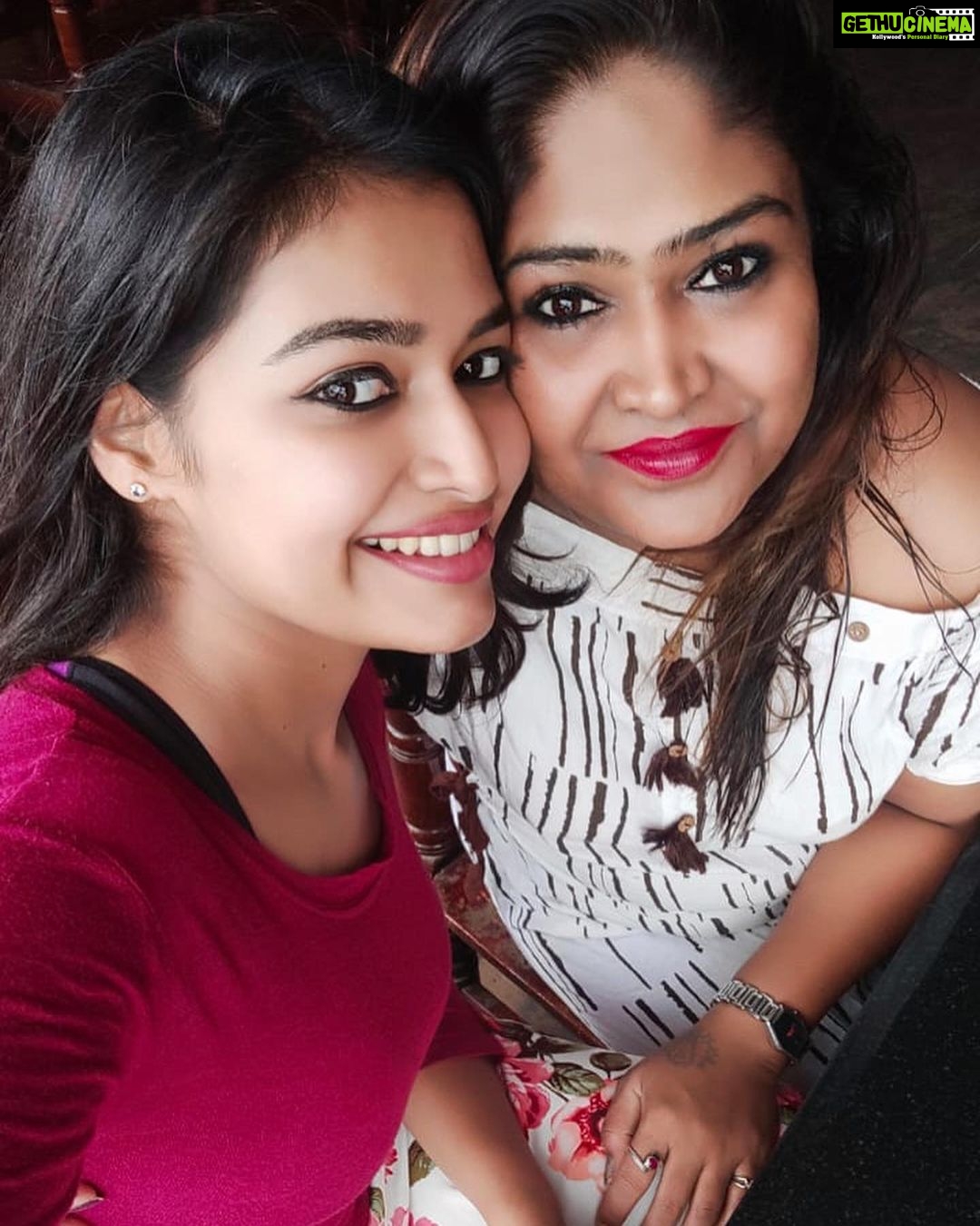 Dharsha Gupta Instagram - LovelyUs❤️❤️❤️ . . . . . . . . . #frocks #westerndresses #western #red #floral #accessories #friends #friendship #love #live #loveyourself Mahabalipuram, Tamil Nadu, India