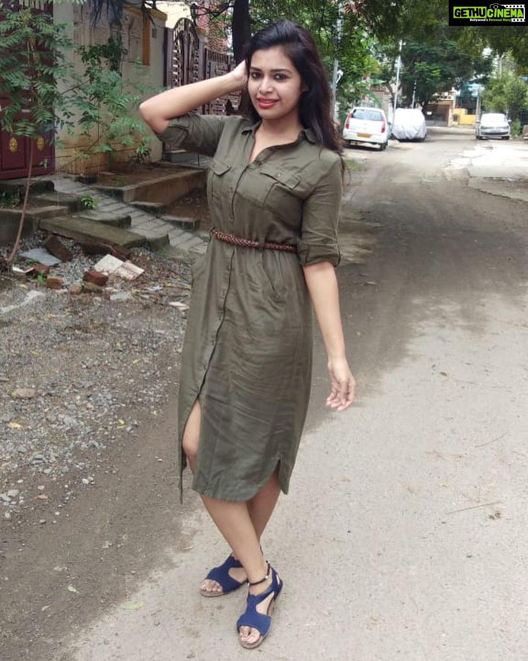 Dharsha Gupta Instagram - “Beauty begins the moment you decide to be yourself” . . . . . . . . . . . . . #modern #frocks #western #accessories #love #live #loveyourself #happyme #trendy