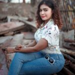 Dharsha Gupta Instagram - 💙🤍Lead from the heart, not the head🤍💙 Pic- @freezingweds_by_rajisaac @raj_isaac_photography Hairstylist- @malki_natasha
