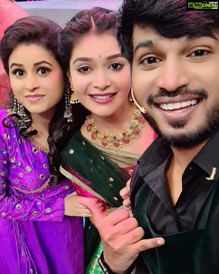 Dharsha Gupta Instagram - 🥰🥰🥰🥰 #comedyrajakalakkalrani @vijaytelevision