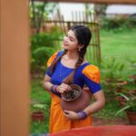 Dharsha Gupta Instagram - 🧡💙உன்னையே நீ நம்பு ஓர் நாள் உயர்வு நிச்சயம்💙🧡 Pic- @raj_isaac_photography Costume- @ashas_womens_collection @yaradesigners