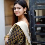 Dharsha Gupta Instagram - 🤍🖤Achieve something before u leave this Earth🖤🤍 Pic- @kavinjeyaraj