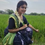 Dharsha Gupta Instagram - 💚💙நம்மை அவமானப்படுத்தும் போது அந்த நொடியில் வாழ்க்கை வெறுத்தாலும் அடுத்த நொடியில் இருந்துதான் நம் வாழ்க்கையே ஆரம்பமாகுது💙💚 #movieshoot #rudrathandavam