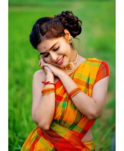 Dharsha Gupta Instagram - ❤💛💗💚இந்த உலகில் நிரந்தரமானவர்
என்று எவறும் கிடையாது.
நிரந்தரமானது இயற்கையும்
இயற்கையின் நிகழ்வுகளும் மட்டுமே💚💗💛❤
Team organized- @____r.e.g.i
Hairstyle- @the_new_fashion_parlour
@ramyamanickam17
Pc- @lensrajafotos @candy_clik_tamilan