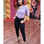 Dharsha Gupta Instagram – 💜🖤Meeting our friends after a long time is a very precious experience🖤💜 
#cookwithcomali
@vijaytelevision @tamil_rithika @kanithiru10 @sivaangi.krish @rakshan_vj @ashwinkumar_ak @sarath_kpy @sakthii___ @thangadurai_actor