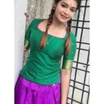Dharsha Gupta Instagram - 💜💚எல்லாம் தெரியும் என்பவர்களை விட என்னால் முடியும் என்று முயற்சிப்பவரே வாழ்வில் ஜெயிக்கின்றார்💚💜 Costume- @kaavyareddycouturestudio