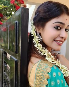 Dharsha Gupta Instagram - 💙இறைவன் உனக்கென எழுதியதை
உலகமே சேர்ந்து தடுத்தாலும்,
அது உன்னை வந்தடைந்தே தீரும்💙
💙அனைவருக்கும், இன்றைய நாள் இனிய நாளாக அமையட்டும்💙