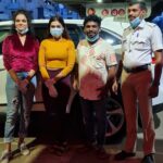 Dharsha Gupta Instagram – 🙏🙏கொரோனா பேரிடர் காலத்தில்  தங்களது உயிரைப் பற்றி கவலைப்படாமல் மக்களுக்காக சேவையாற்றும் காவல் துறையினருக்கு என்னுடன் இணைந்து உதவிய இவர்களுக்கு மனமார்ந்த நன்றிகள்🙏🙏 @archana_kumaar @nanjilvijayan
❤இச்சேவையை செய்ய என்னுடன் இணையுங்கள் @pasumai_iyakkam ❤