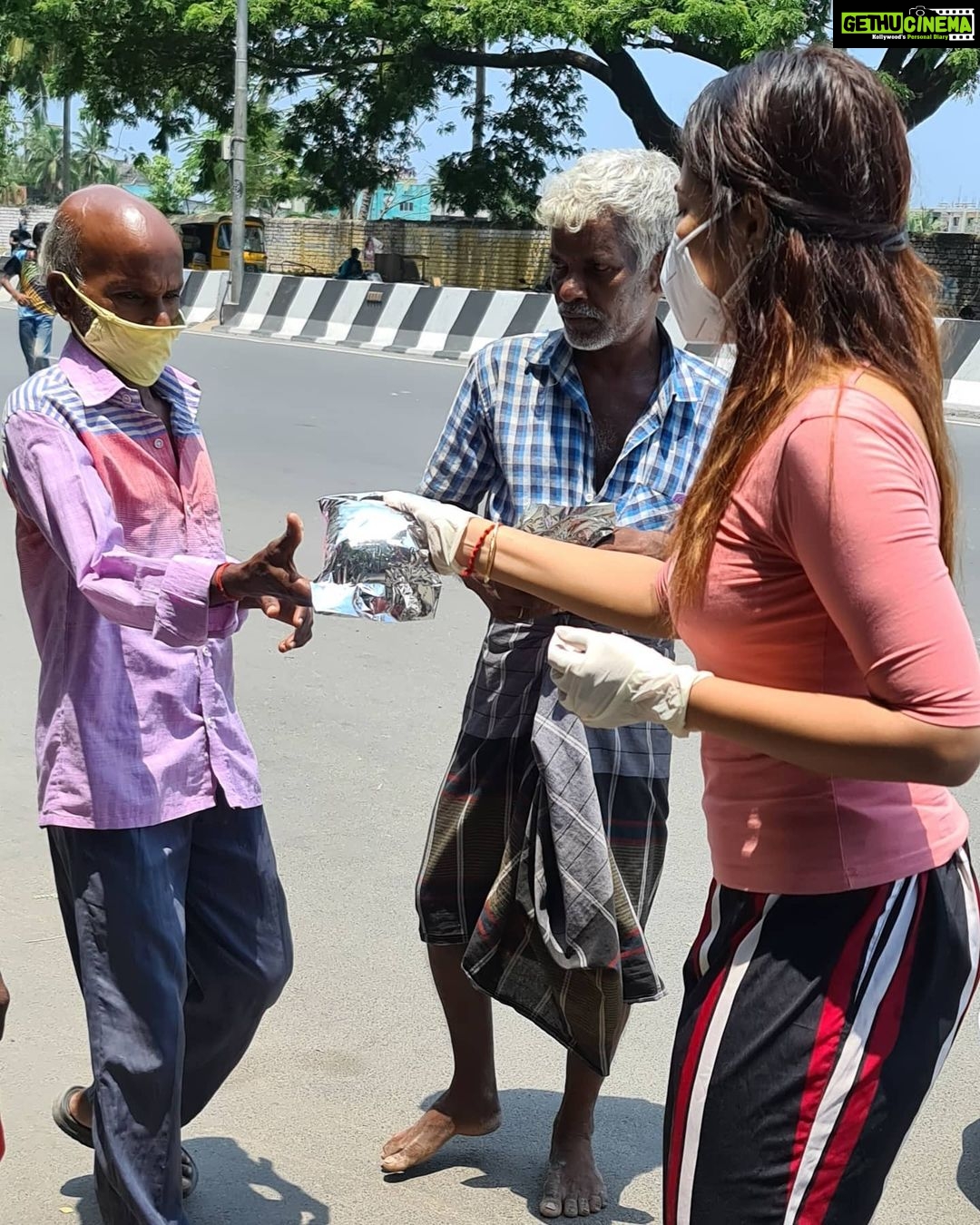 Dharsha Gupta Instagram - 🙏🙏முடிவில்லா நம் சேவை தொடரட்டும் என்றென்றும்🙏🙏 Porur, Chennai, Tamilnadu