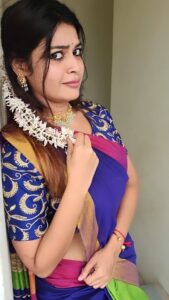 Dharsha Gupta Instagram - 💙💗Un manaiviya varata??💗💙