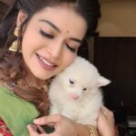 Dharsha Gupta Instagram – 💚❤If you think this moment is your then just enjoy because you don’t know what will happen next❤💚
💚❤Cute puppy @ shooting spot❤💚
