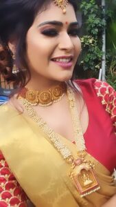 Dharsha Gupta Instagram - ❤💛இந்த இனிய புத்தாண்டு உங்களுக்கு ஒரு இனிய சிறந்த துவக்கமாக இருக்கட்டும் இனிய தமிழ் புத்தாண்டு வாழ்த்துக்கள்💛❤ M&H- @malki_natasha