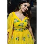 Dharsha Gupta Instagram - 💛💚It’s not whether you get knocked down, it’s whether you get up💚💛 Dress- @heavenly_trinckets