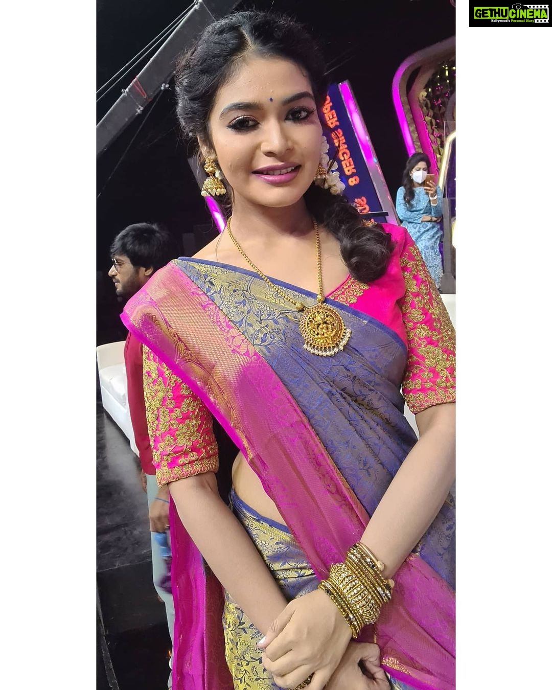 Dharsha Gupta Instagram - ๐๐I will allow lifeโs changes to make me better, not bitter๐๐ Beautiful saree & blouse- @rose_petals_collections