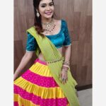 Dharsha Gupta Instagram – 💙💚💛💗Sometimes when you’re in a dark place you think you’ve been buried but you’ve actually been planted💗💛💚💙@vijaytelevision
Costume- @the_udai_vandi @dorothyjai 
Jewelry- @chennai_jazz 
Makeup & hair- @malki_natasha