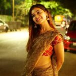 Dharsha Gupta Instagram - 🧡Successful entrepreneurs are givers and not takers of positive energy🧡 Saree- @urban_closet_ethnic Pic- @baranianand