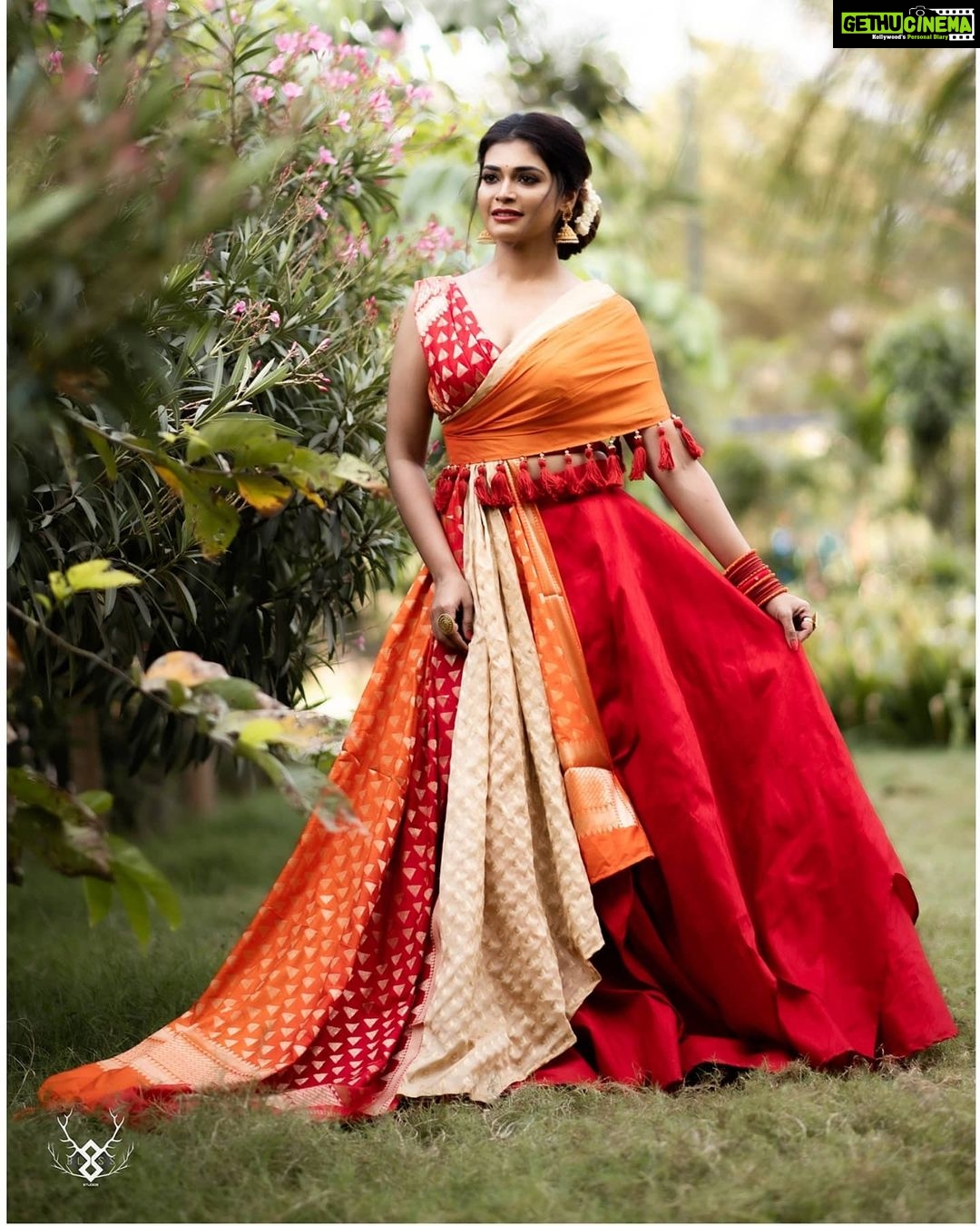 Dharsha Gupta Instagram - š§”ā¤People rarely succeed unless they have fun in what they are doingš§”⤠Costume designer- @the_udai_vandi Styled by- @dorothyjai M&H- @malki_natasha Pic- @thebliss_studios