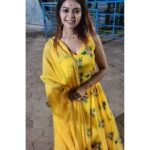 Dharsha Gupta Instagram - 💛💚It’s not whether you get knocked down, it’s whether you get up💚💛 Dress- @heavenly_trinckets