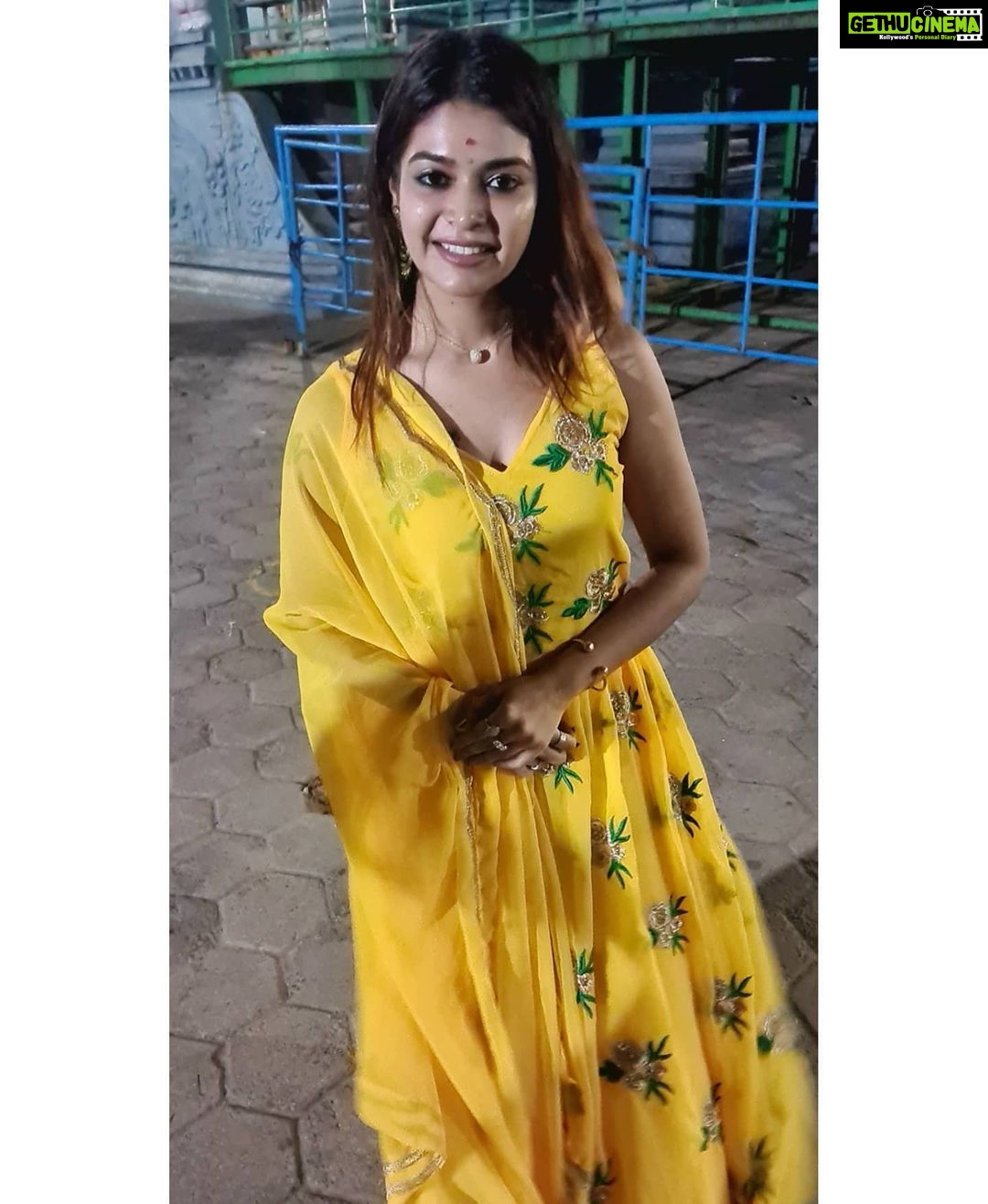 Dharsha Gupta Instagram - ππItβs not whether you get knocked down, itβs whether you get upππ Dress- @heavenly_trinckets