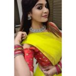 Dharsha Gupta Instagram - 💚❤Don’t downgrade your dream just to fit your reality, upgrade your conviction to match your destiny❤💚 Blouse- @vbsarees_devi @vb_couture_