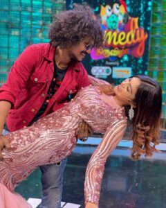 Dharsha Gupta Instagram - 🥰More fun🥰
Coming soon @vijaytelevision 
@vijaytvpugazh