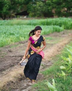 Dharsha Gupta Instagram - 🖤💗Without farmers, we wouldn’t have access to food and other basic necessities. Take a moment to really appreciate this profession and all the hard work and dedication the farm life requires. They are really great & hats off to them💗🖤 Pic- @raj_isaac_photography #supportfarmers #farmers