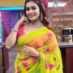 Dharsha Gupta Instagram – 💚💗Don’t quit yet, the worst moments are usually followed by the most beautiful silver linings. You have to stay strong, remember to keep your head up and remain hopeful💗💚
Jewelry- @chennai_jazz