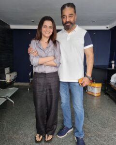 Dhivyadharshini Instagram - Pathala pathala avara evlo neram pathalum pathala 💚
Every time with @ikamalhaasan sir is an incredible learning
Nan @actorvijaysethupathi sir #fafaicha @anirudhofficial magician paka porene
See you in the evening at Nehru stadium for #vikram audio/trailer launch ❤️ ready to host you all @rkfioffl a grand event 
#kh #kamalhassan #rkfi #vikram #anirudh #vijaysethupathi #fafa #lokeshkanagaraj #ddneelakandan